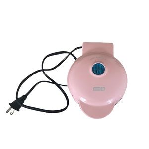 Dash Blush Pink Mini Heart Shaped Waffle Maker